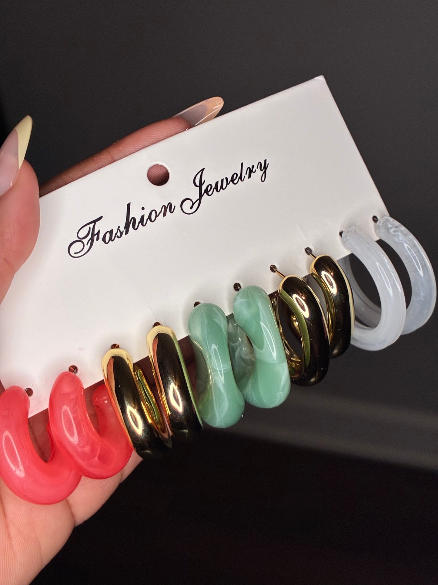 Gloss girl hoops
