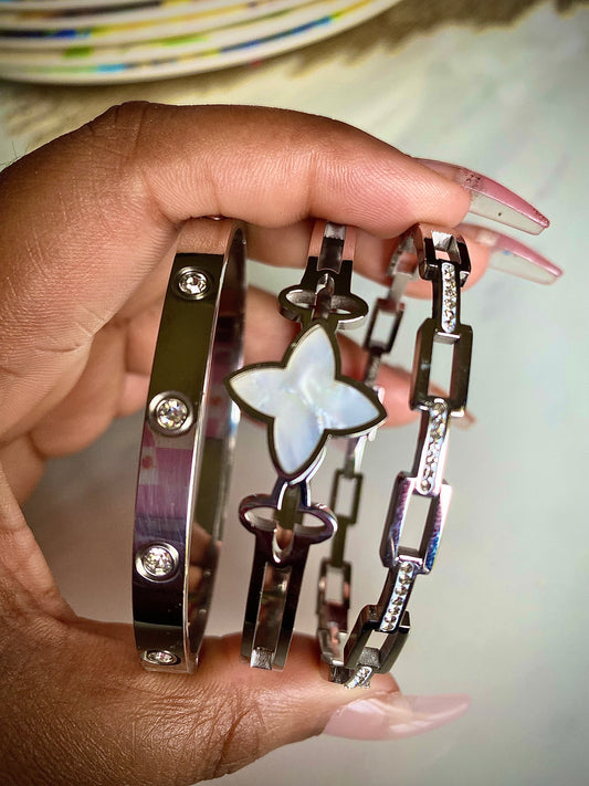 It girl stack